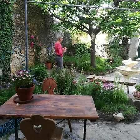 Mas D'antan Bed & Breakfast 3*